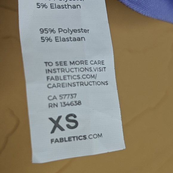 Fabletics Trinity midrise pant & Pia cropped top - Picture 16 of 16